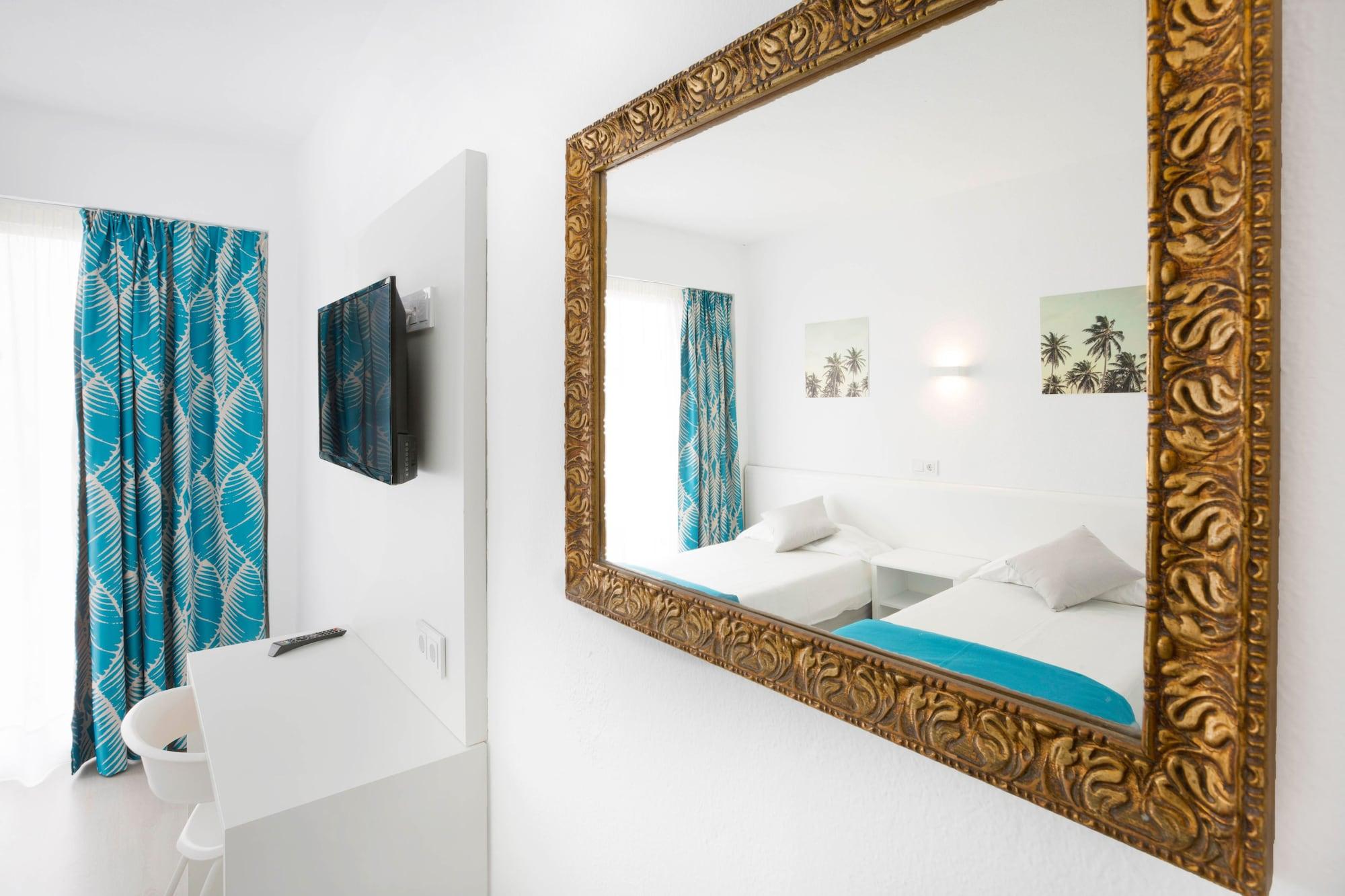 Bluesea Arenal Tower Adults Only Otel S'Arenal Dış mekan fotoğraf