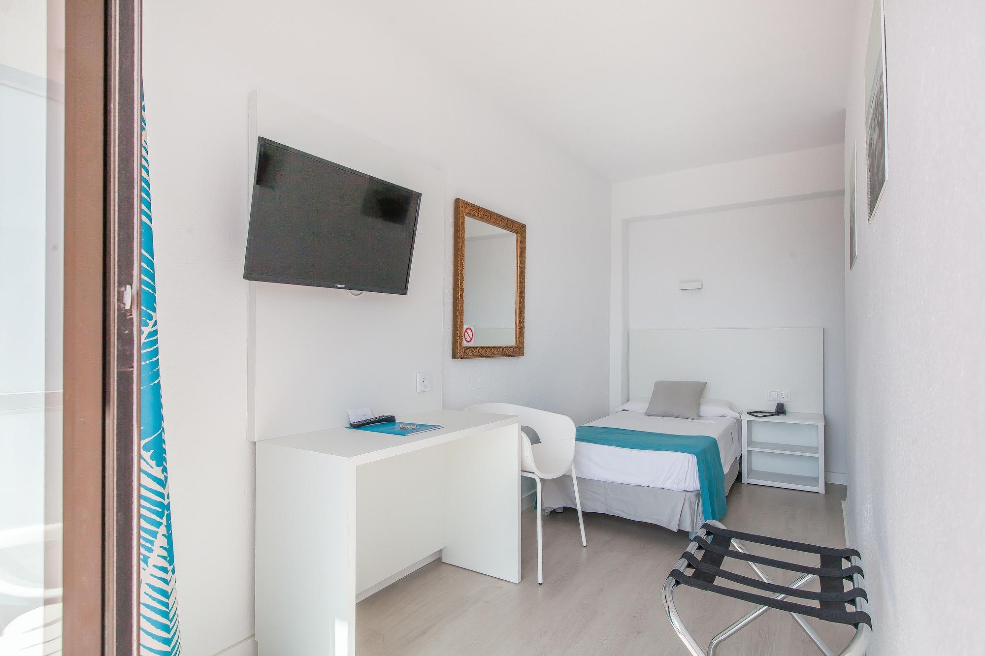 Bluesea Arenal Tower Adults Only Otel S'Arenal Dış mekan fotoğraf